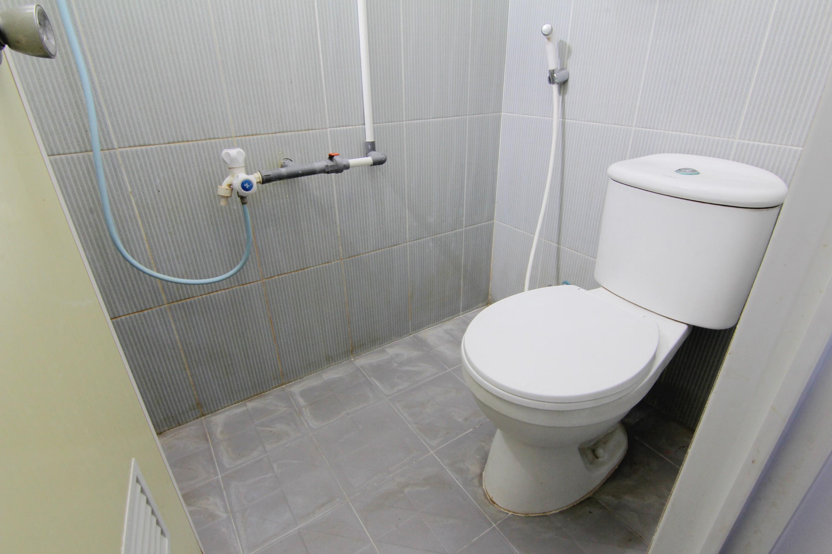 Tiga Dua Homestay Jogjakarta Buitenkant foto